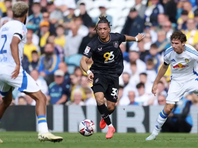 Leeds United bước vào trận đấu với lợi thế sân nhà và phong độ ổn định hơn đối thủ (Ảnh: ESPN) Leeds United bước vào trận đấu với lợi thế sân nhà và phong độ ổn định hơn đối thủ (Ảnh: ESPN)