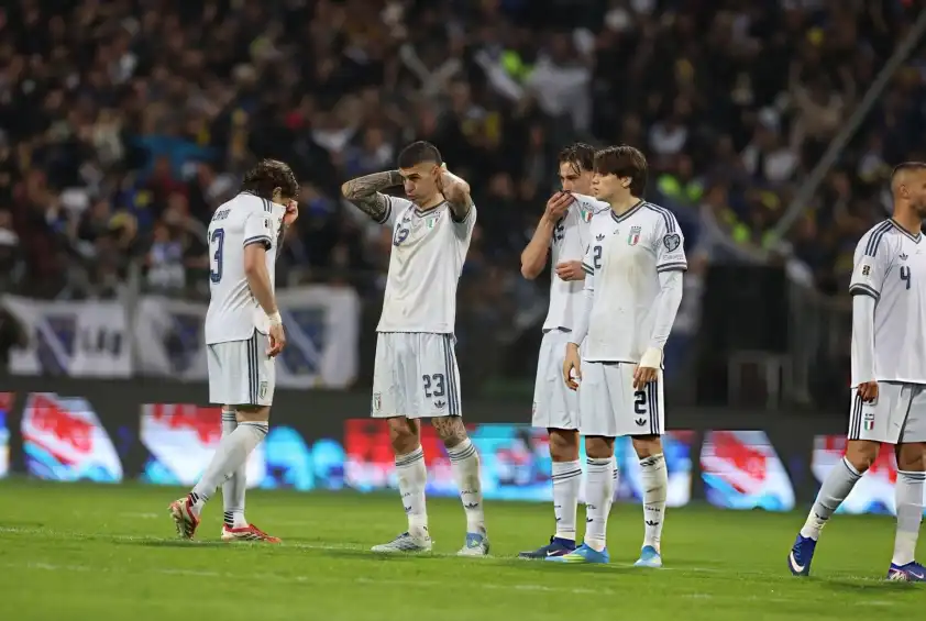 ĐT Ý gây thất vọng khi lần thứ ba liên tiếp lỡ hẹn tại World Cup ĐT Ý gây thất vọng khi lần thứ ba liên tiếp lỡ hẹn tại World Cup